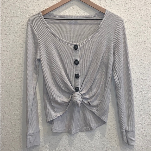 hollister long sleeve - Picture 1 of 2